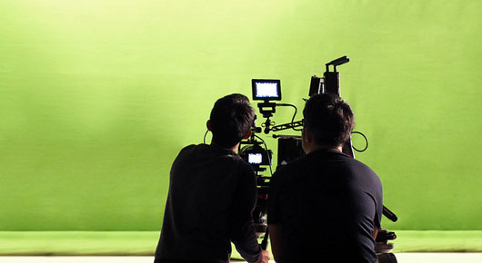 Camera-And-Green-Screen